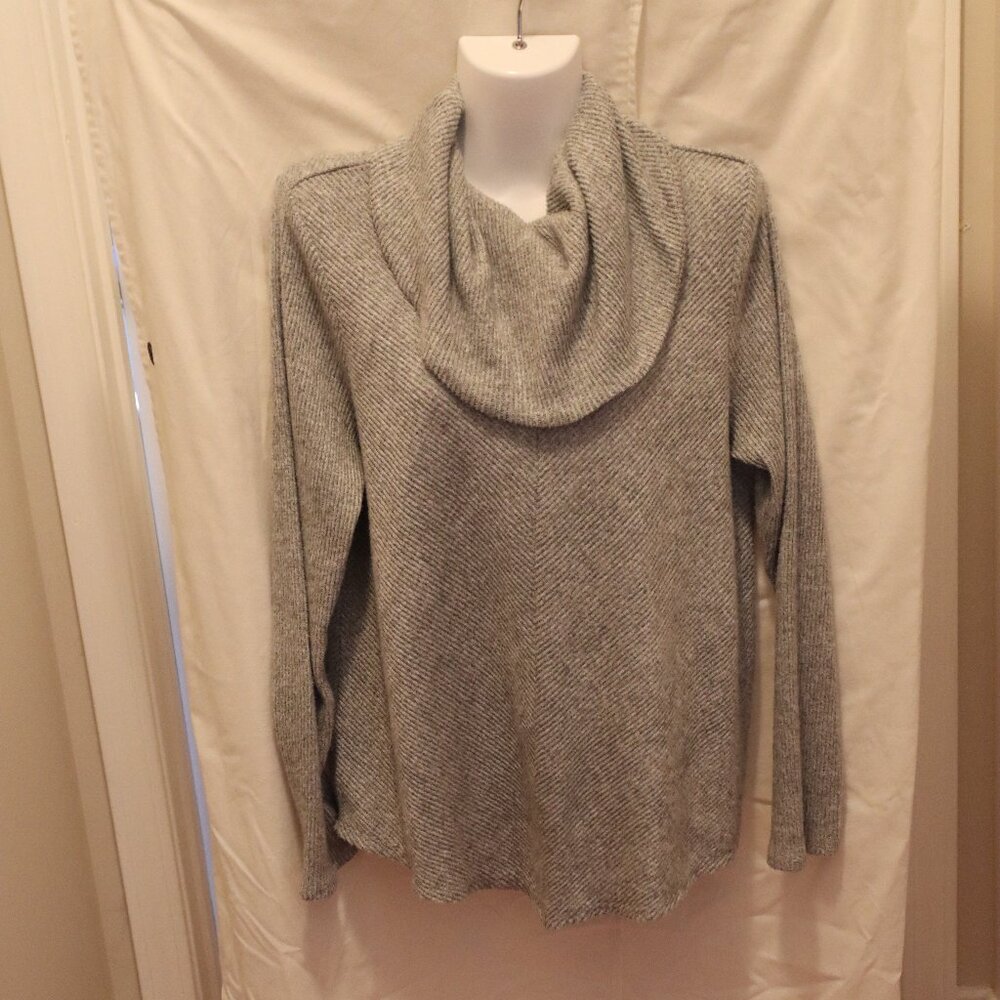 No Frills Los Angeles Grey Long Sleeve Pull Over Cowl Neck Sweater Size M
